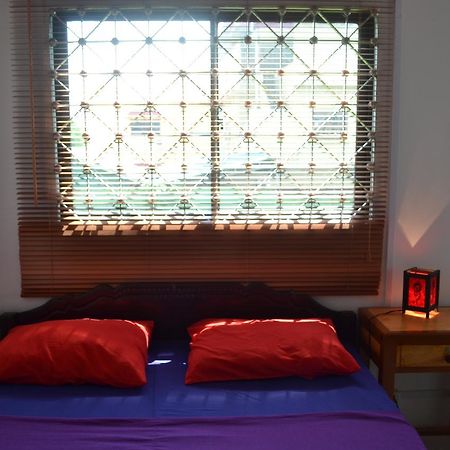 Here Be Dragons Hostel Battambang Exterior photo